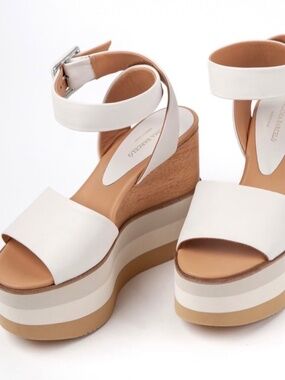 Paloma Barceló Platform Leather Sandals
